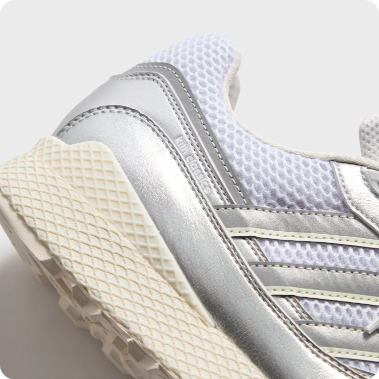 Adidas Torsion Comp Sneakers – Metallic Silver / Cream